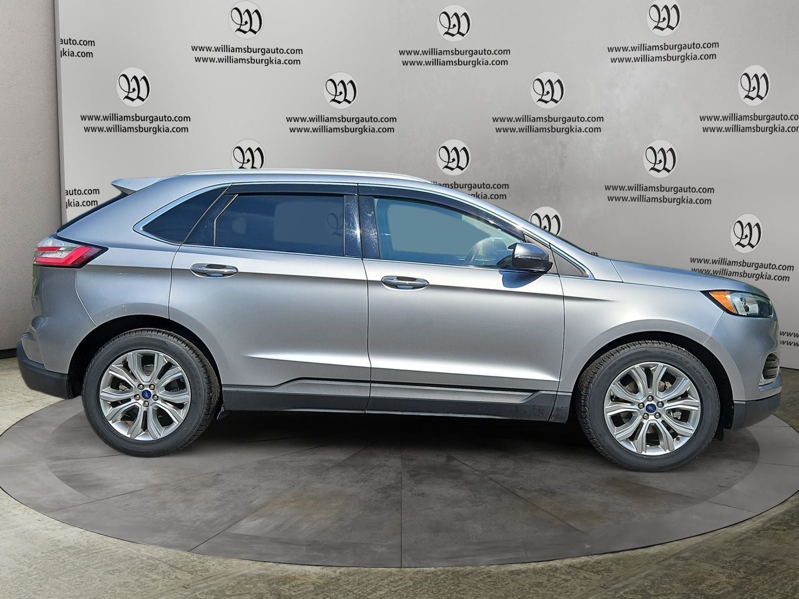 Pre-Owned 2020 Ford Edge Titanium - photo - 5