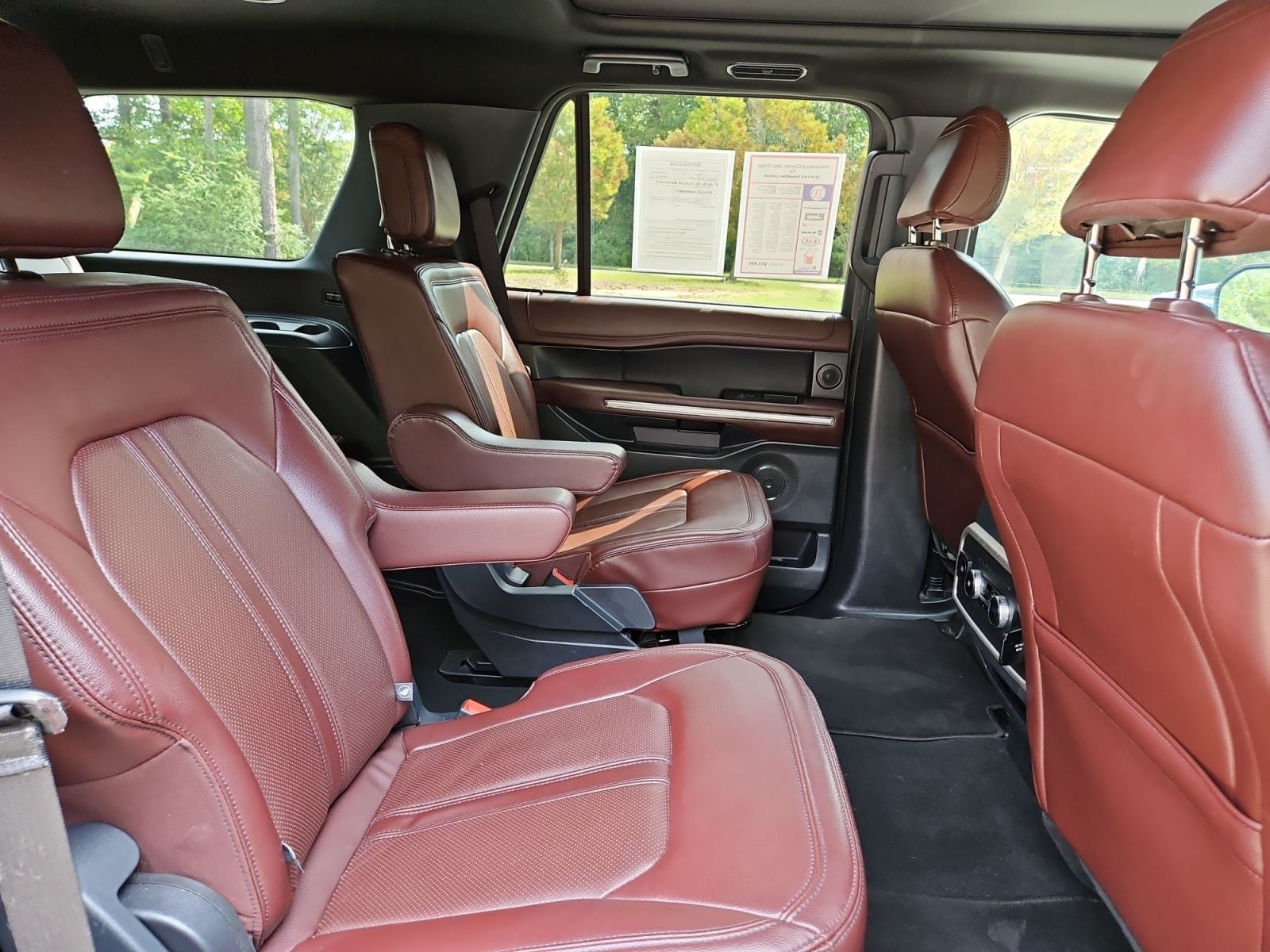 Pre-Owned 2024 Ford Expedition Limited - photo - 16