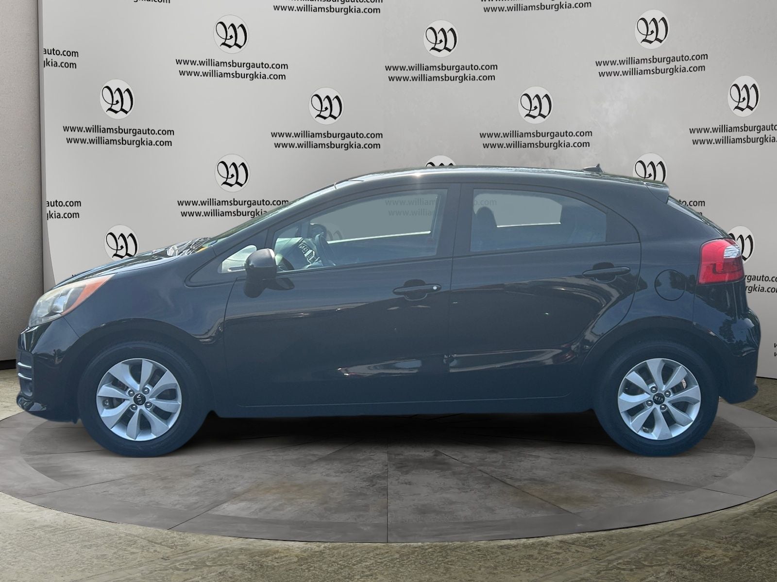 Pre-Owned 2016 Kia Rio EX - photo - 1