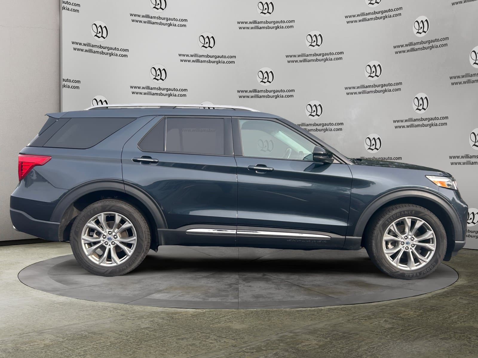 Pre-Owned 2023 Ford Explorer Limited - photo - 5