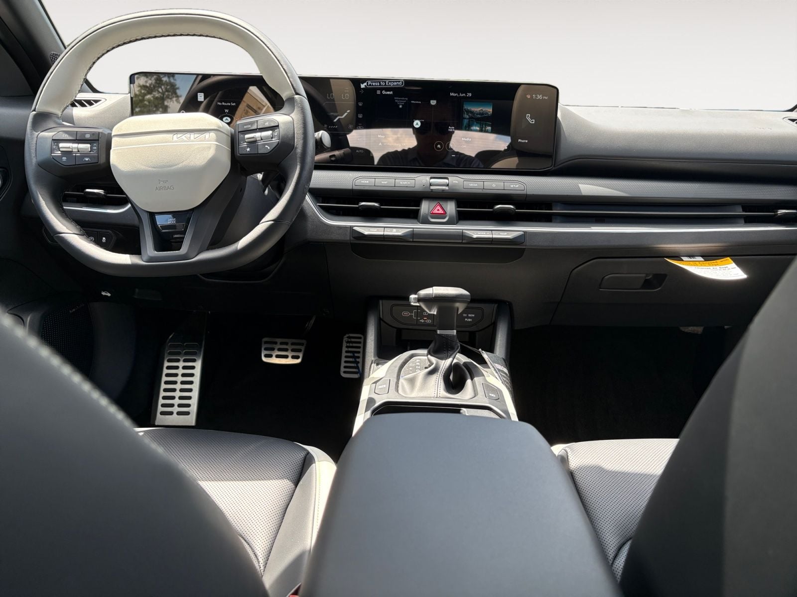 New 2026 Kia K4 GT-Line Turbo - photo - 9