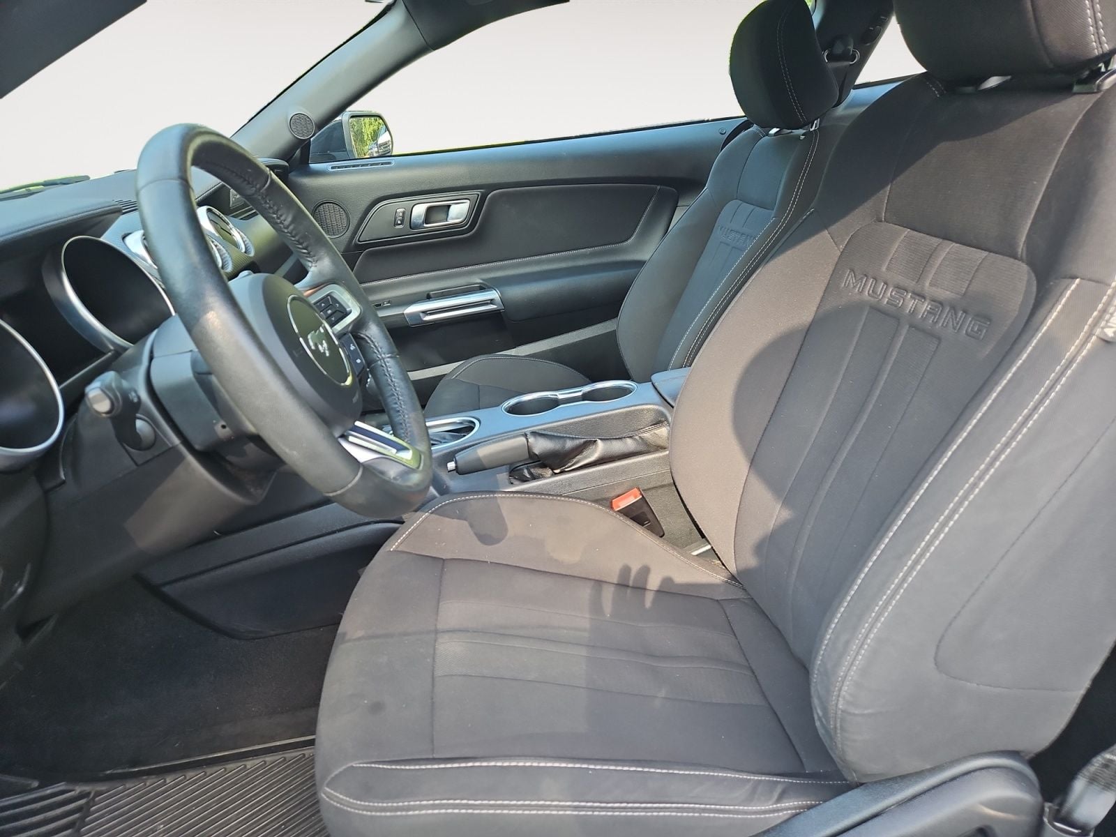 Pre-Owned 2023 Ford Mustang EcoBoost - photo - 8