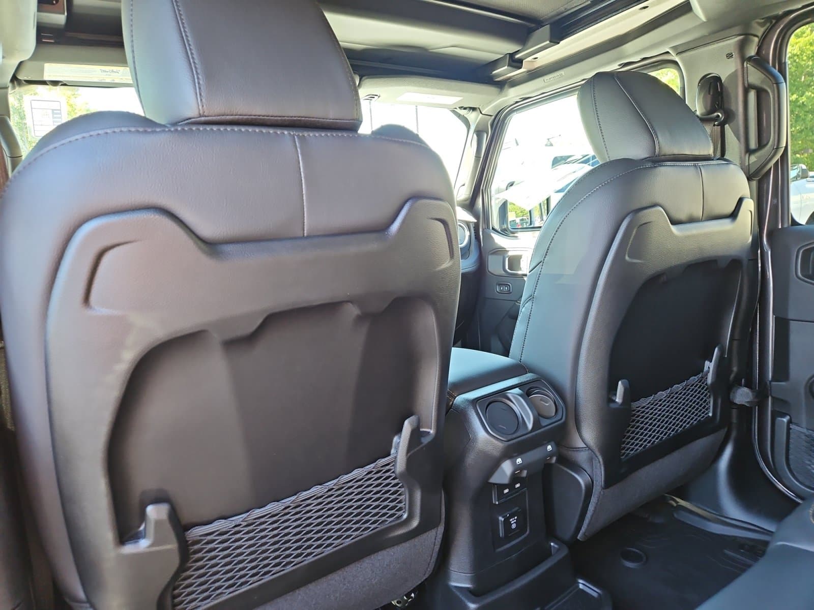 New 2027 Jeep Wrangler Sahara - photo - 19