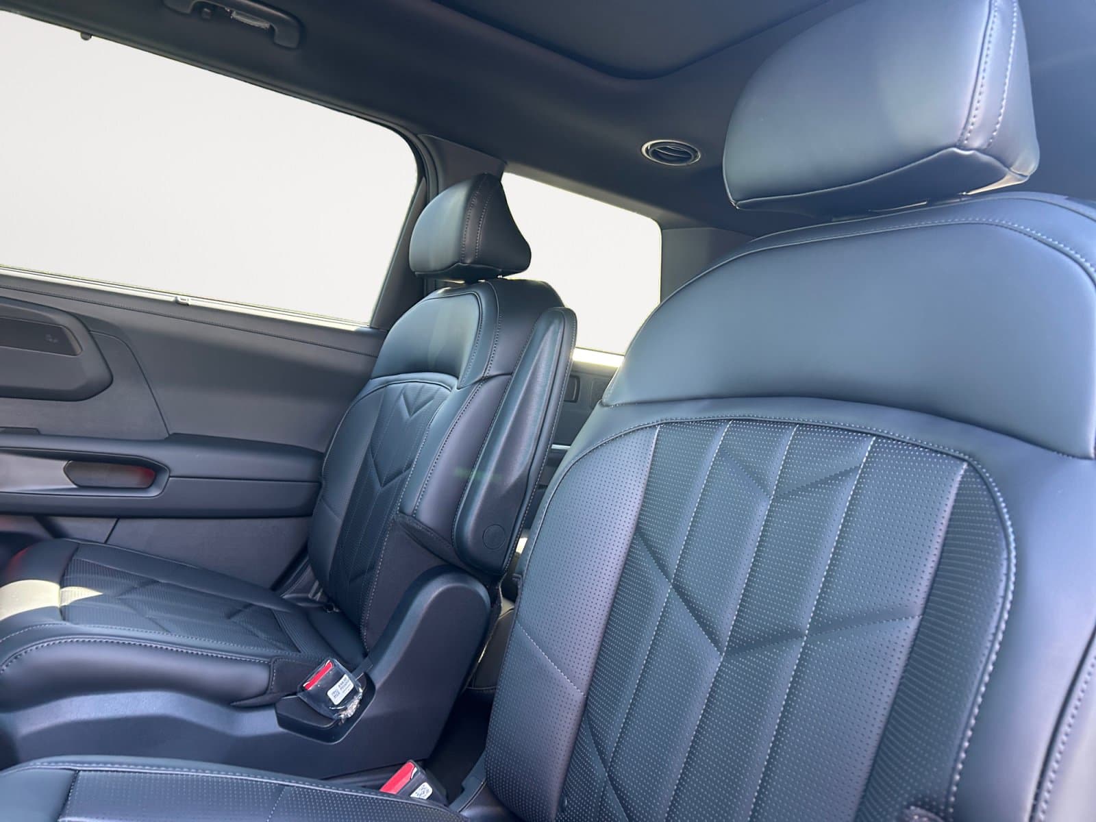New 2027 Kia Telluride Hybrid X-Line SX - photo - 12