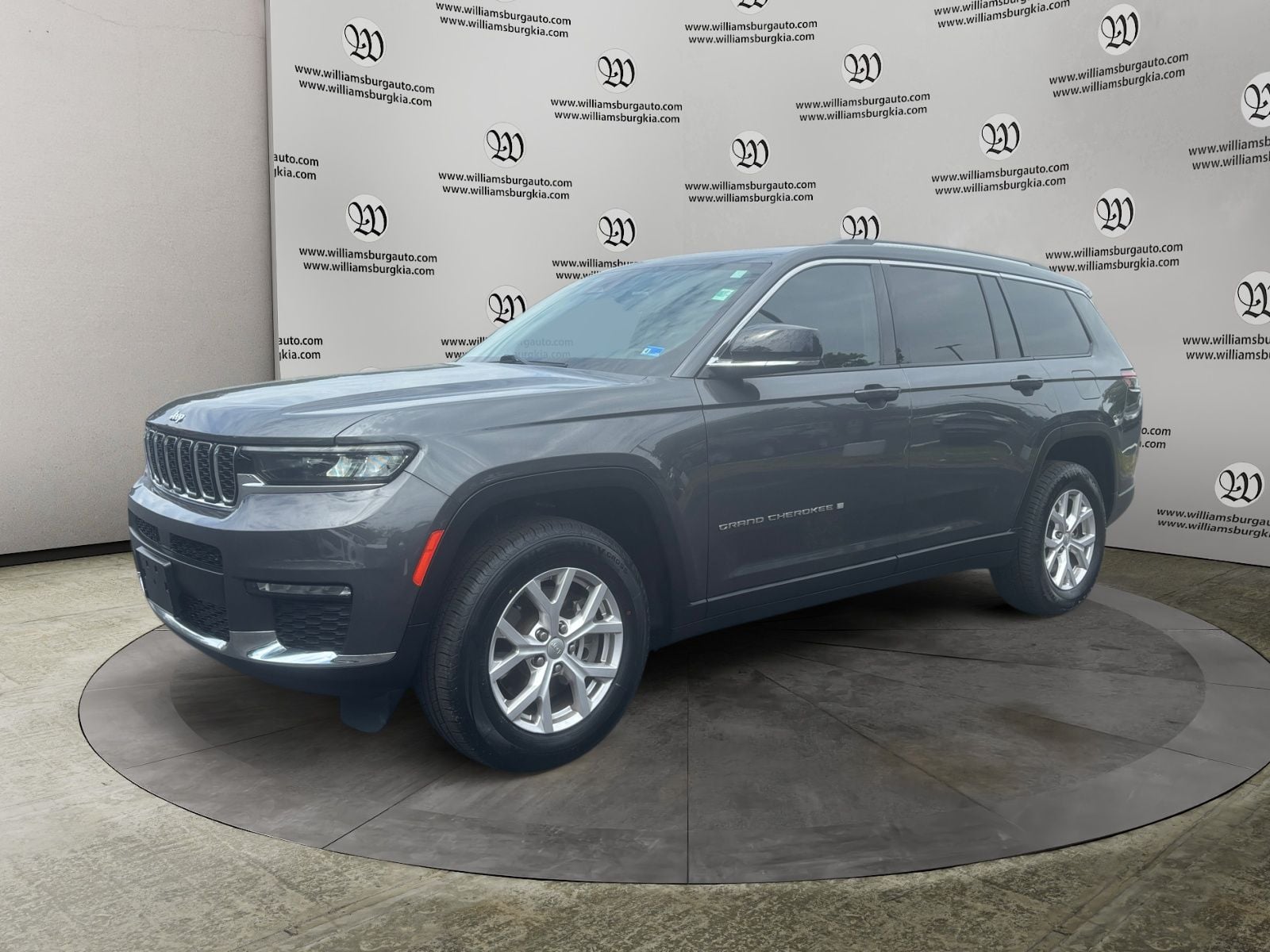 Pre-Owned 2022 Jeep Grand Cherokee L Limited - photo - 0