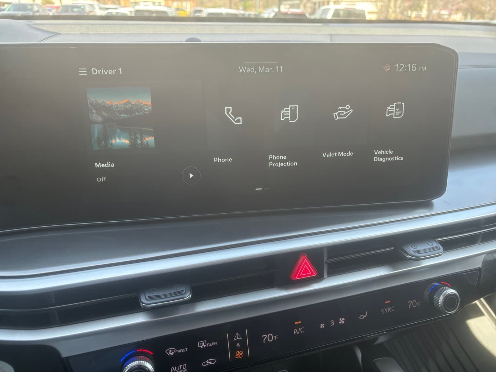 New 2026 Kia Sorento S - photo - 25