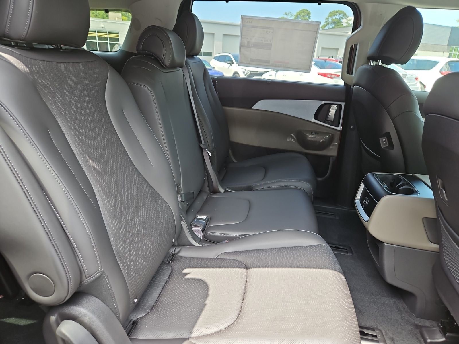 New 2026 Kia Carnival Hybrid EX - photo - 16