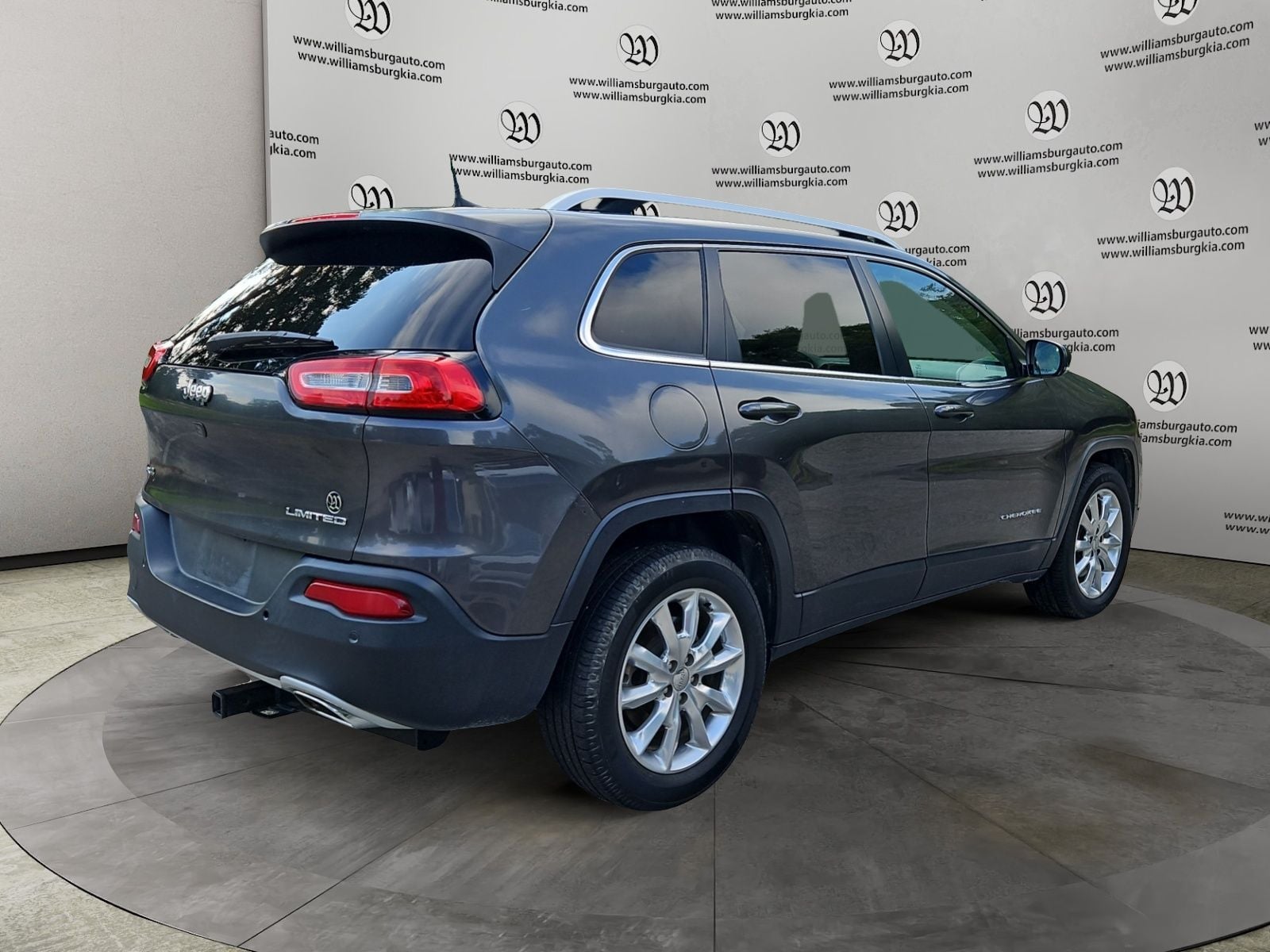 Pre-Owned 2017 Jeep Cherokee Limited - photo - 4