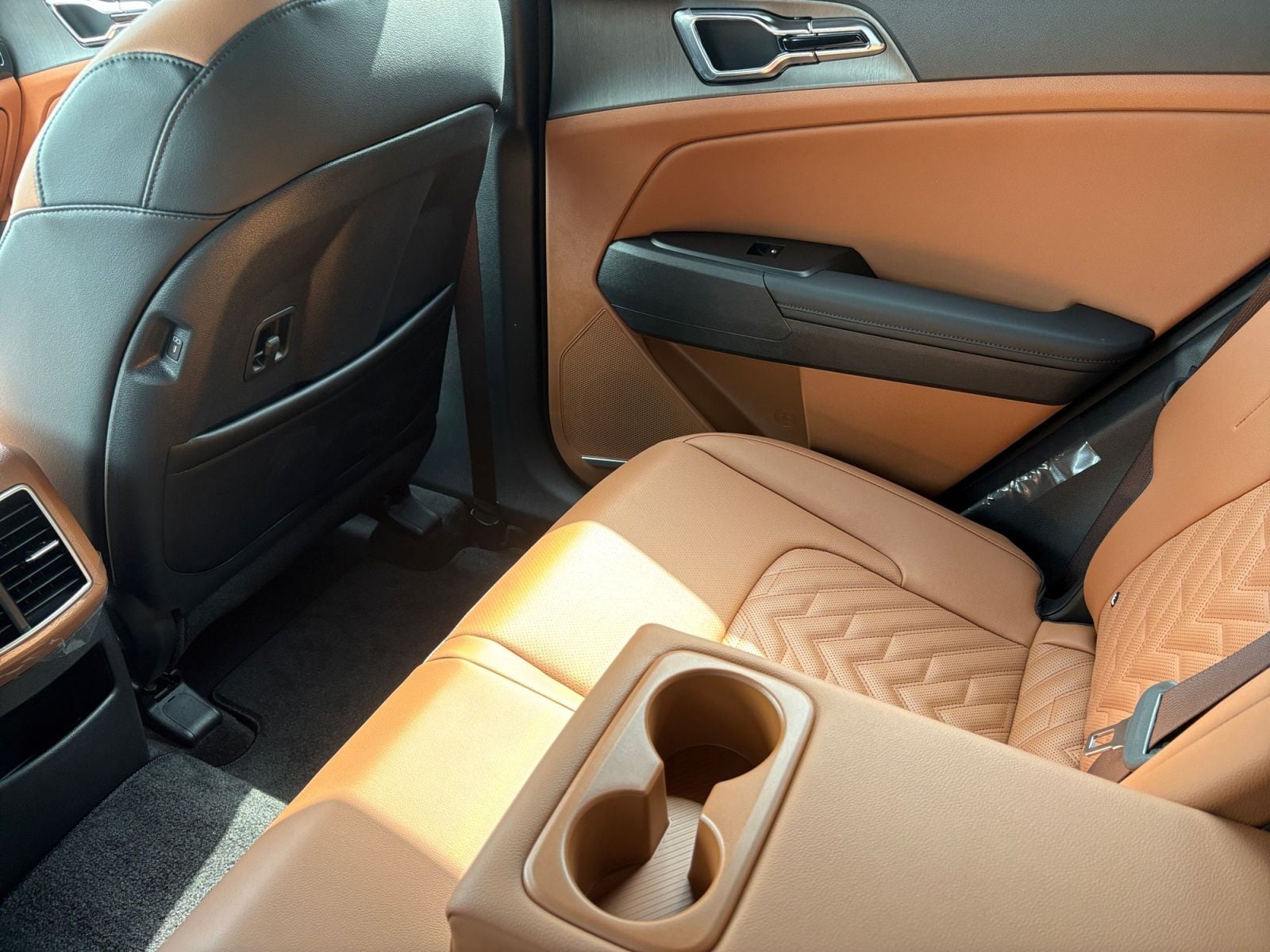 New 2026 Kia Sportage Hybrid X-Line - photo - 17