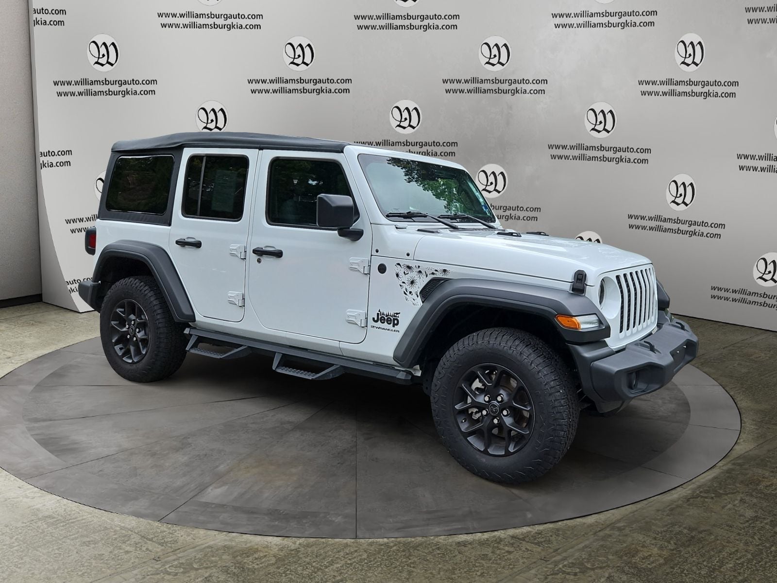 Pre-Owned 2024 Jeep Wrangler Sport S - photo - 6