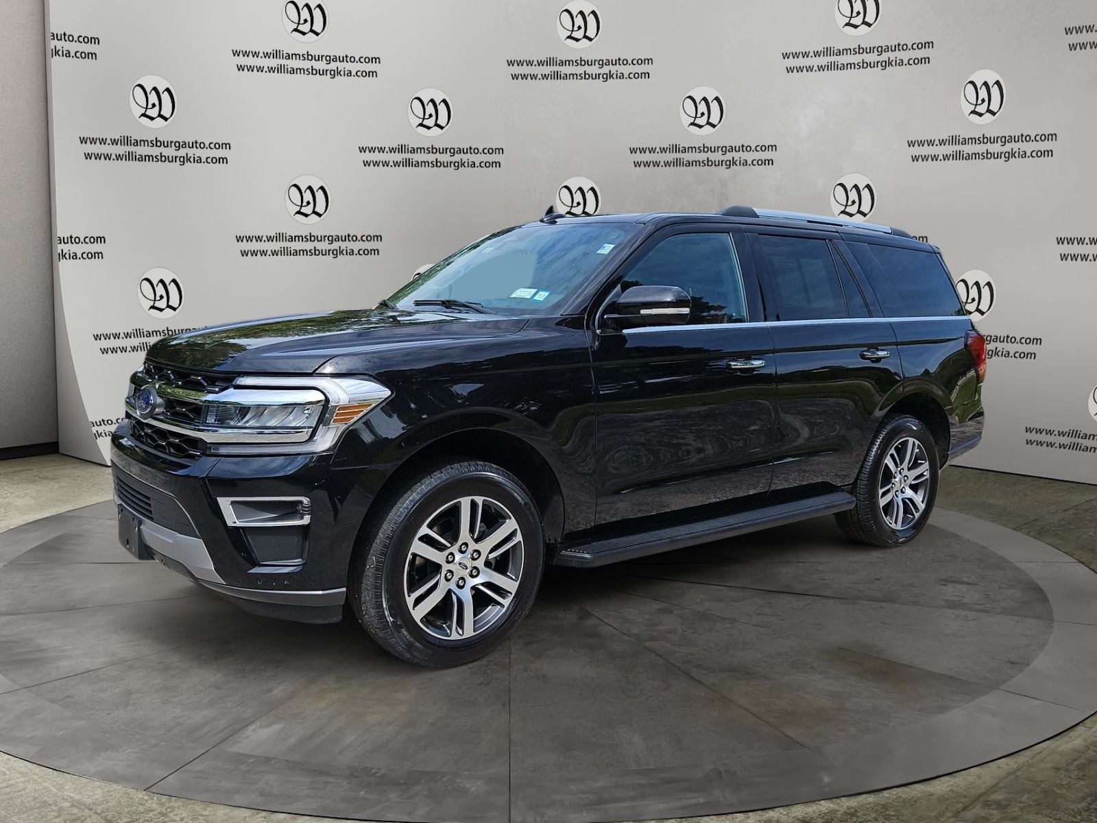 Pre-Owned 2024 Ford Expedition Limited - photo - 0
