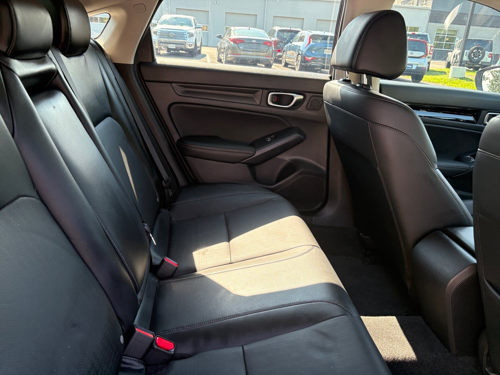 Pre-Owned 2023 Honda Civic EX-L - photo - 15