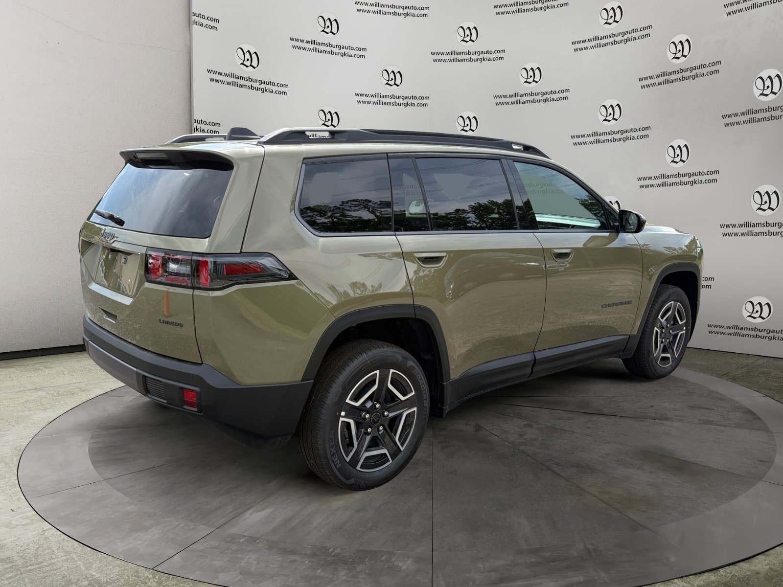 New 2026 Jeep Cherokee Laredo - photo - 4