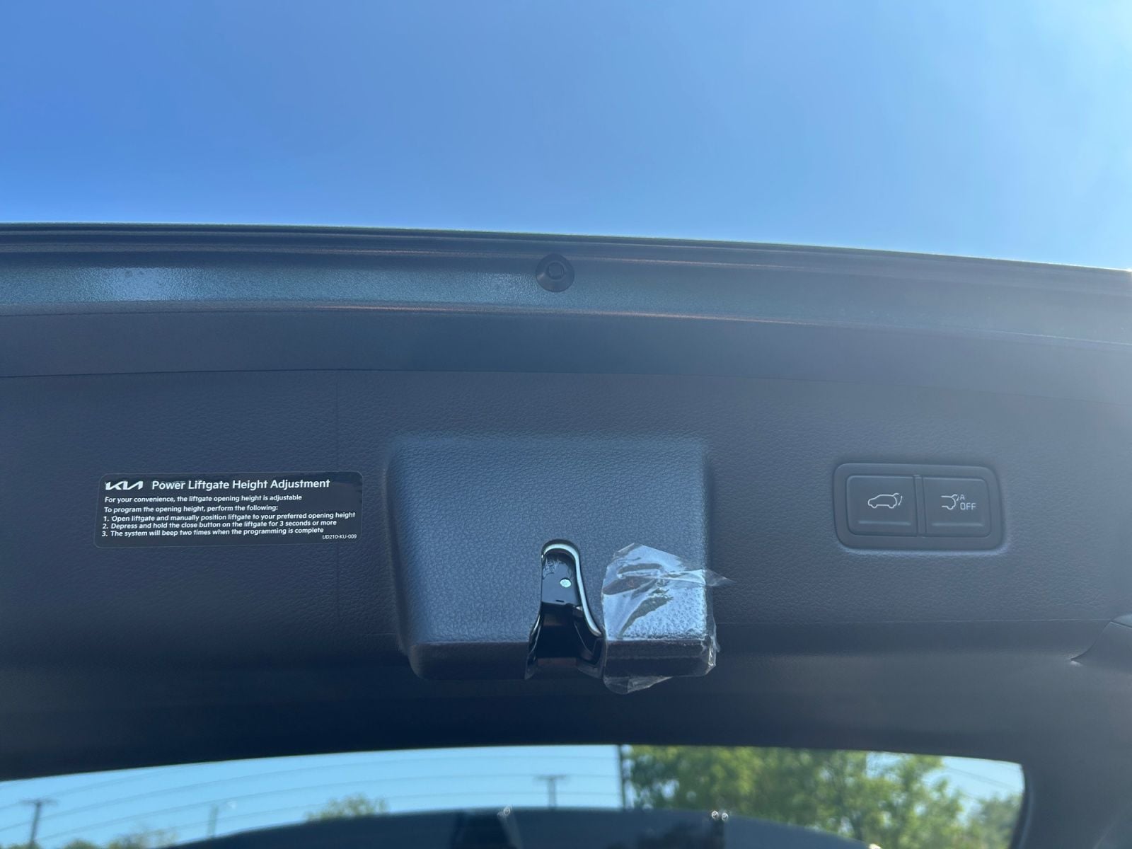 New 2027 Kia Carnival Hybrid SX Prestige - photo - 21