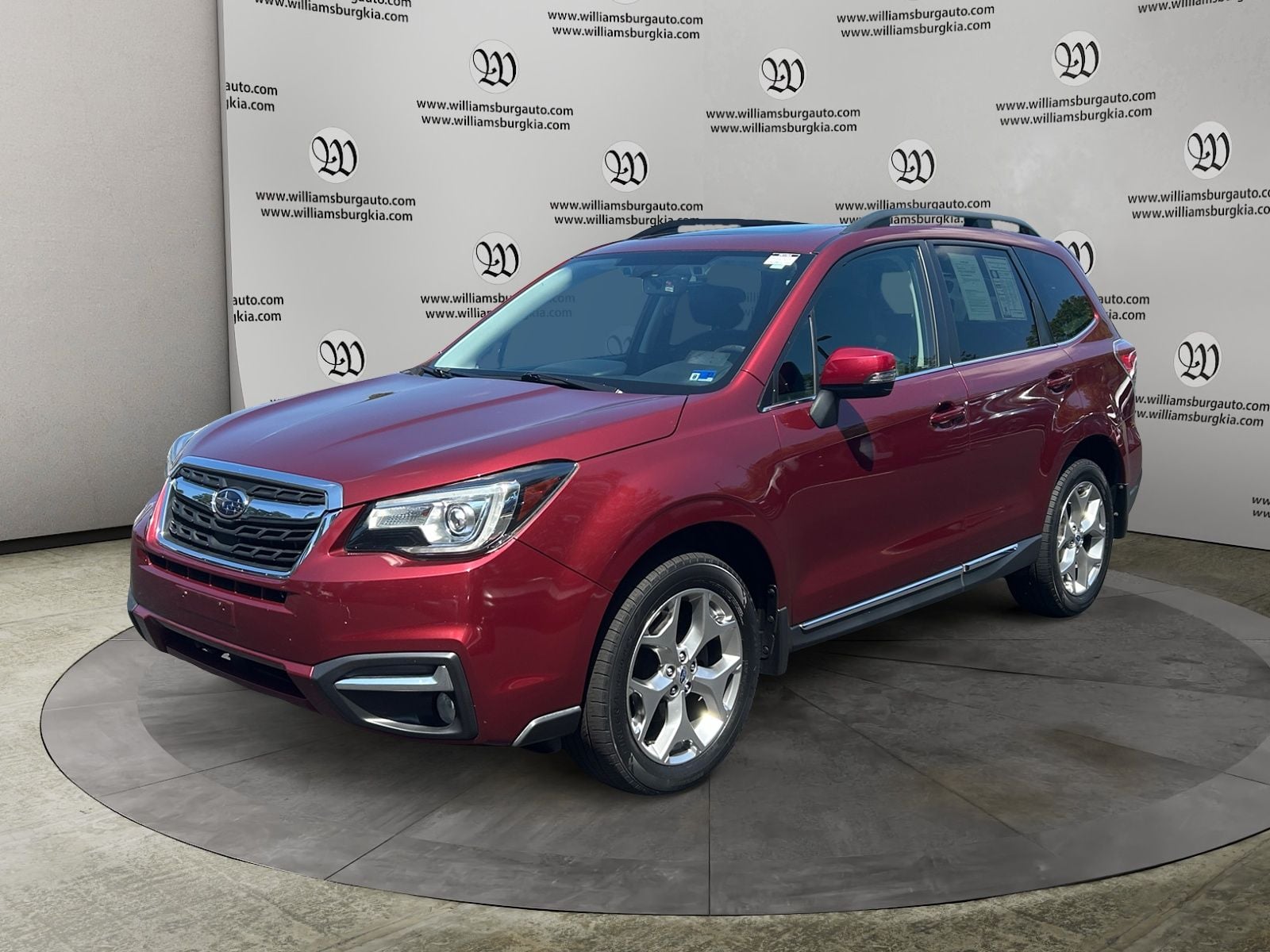 Pre-Owned 2017 Subaru Forester 2.5i Touring - photo - 0