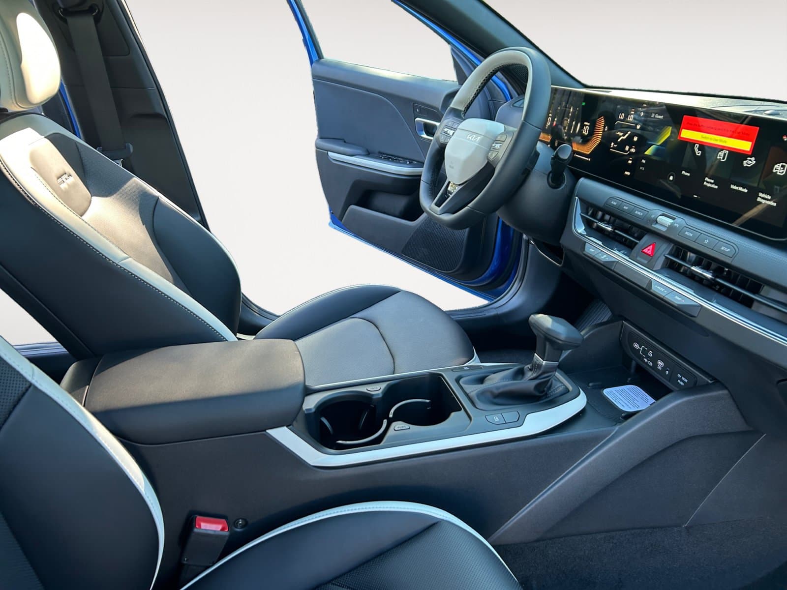 New 2026 Kia K4 GT-Line - photo - 14