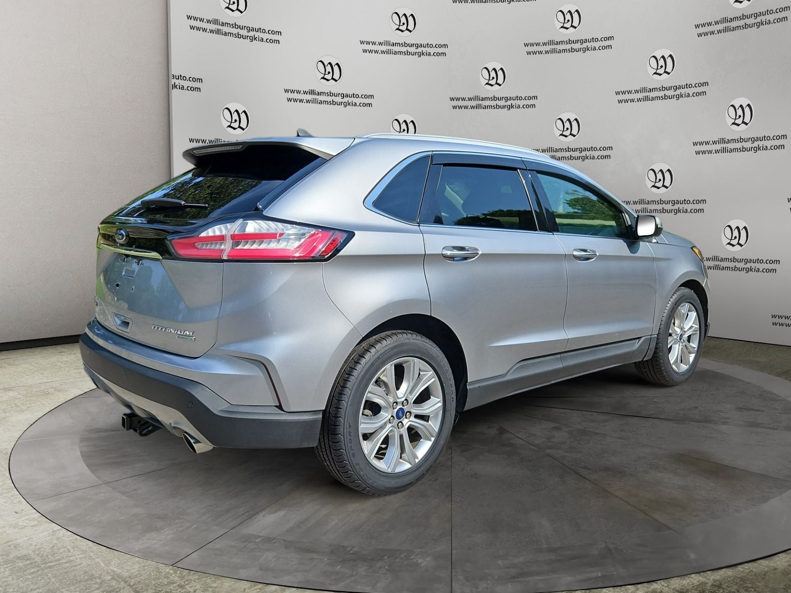 Pre-Owned 2020 Ford Edge Titanium - photo - 4