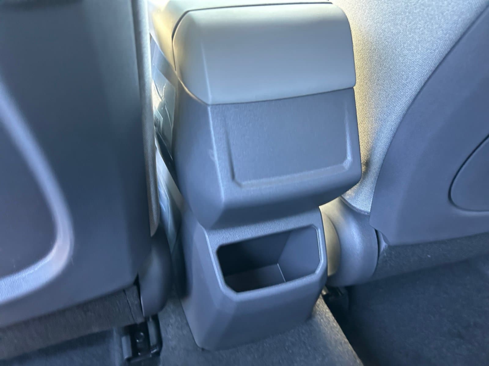 New 2027 Kia Seltos S - photo - 18