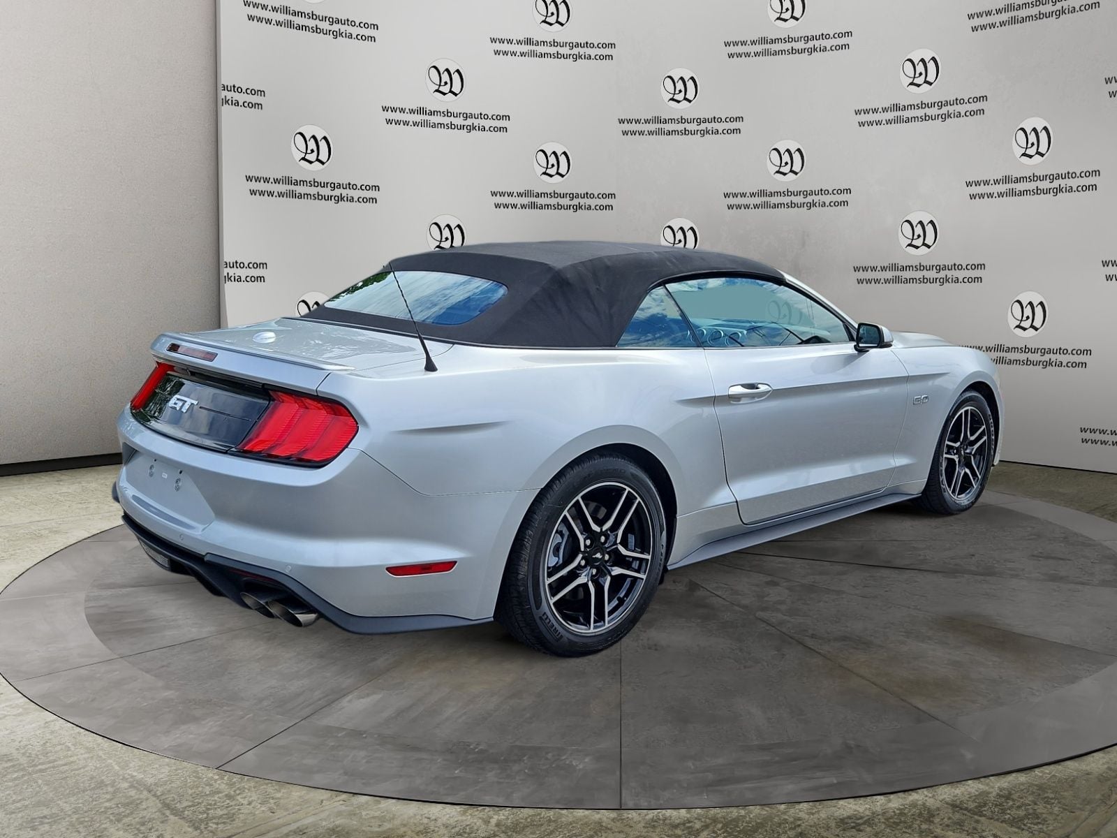 Pre-Owned 2019 Ford Mustang GT Premium - photo - 4