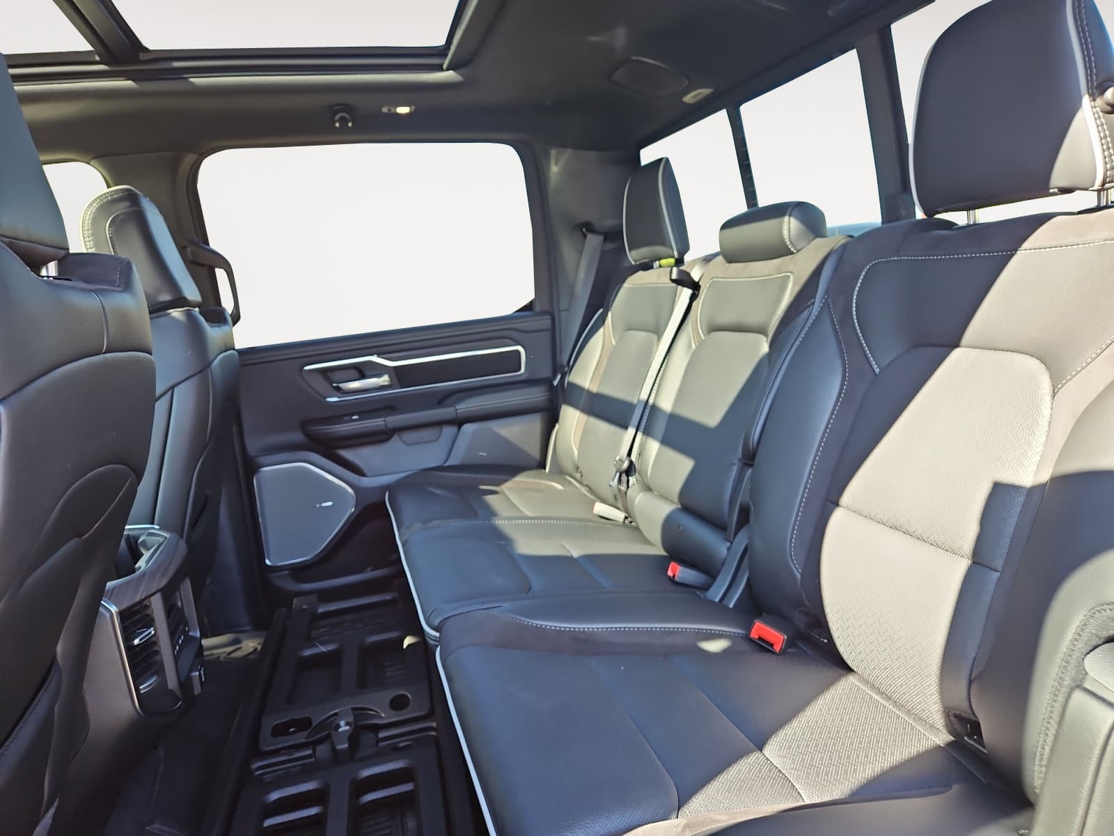 New 2027 Ram 1500 Laramie - photo - 12