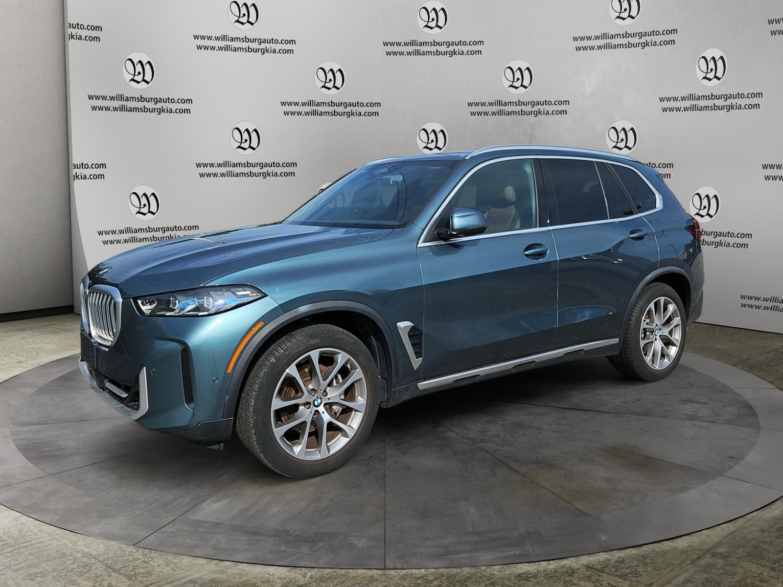 Pre-Owned 2024 BMW X5 xDrive40i - photo - 0
