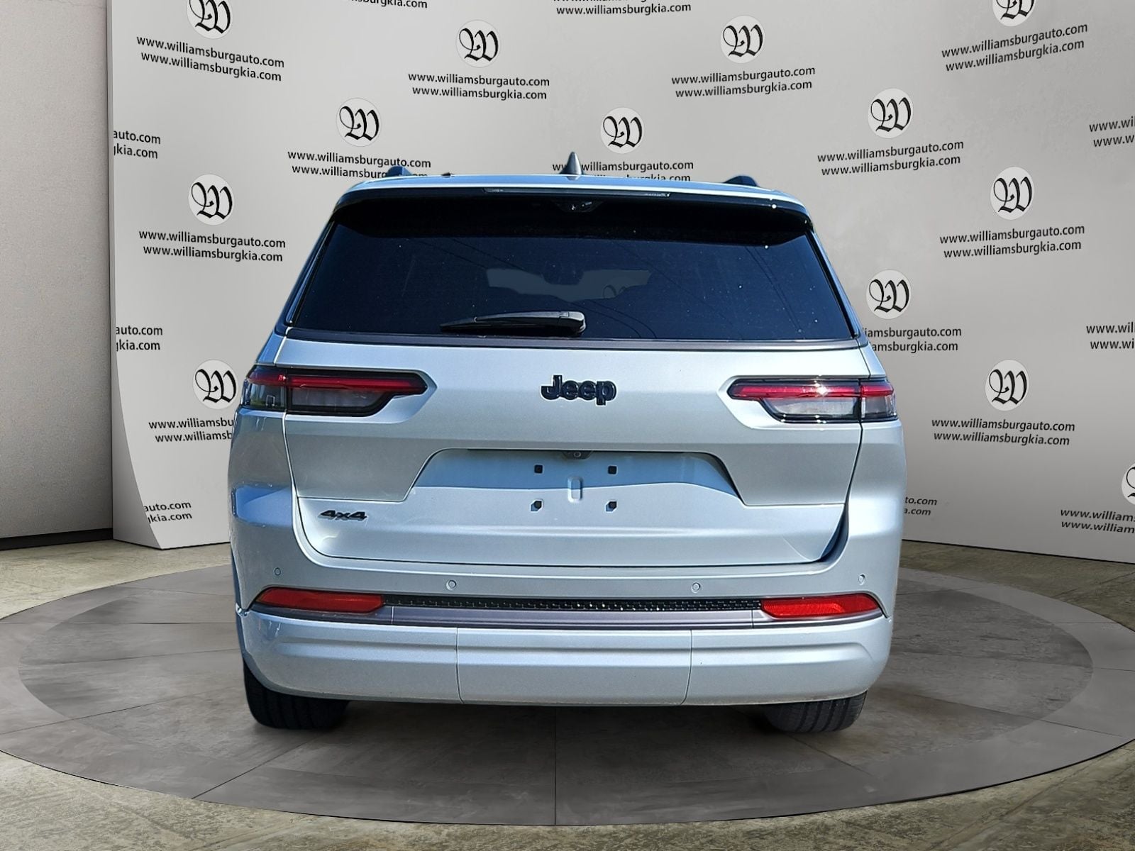 New 2026 Jeep Grand Cherokee L Limited Reserve - photo - 3