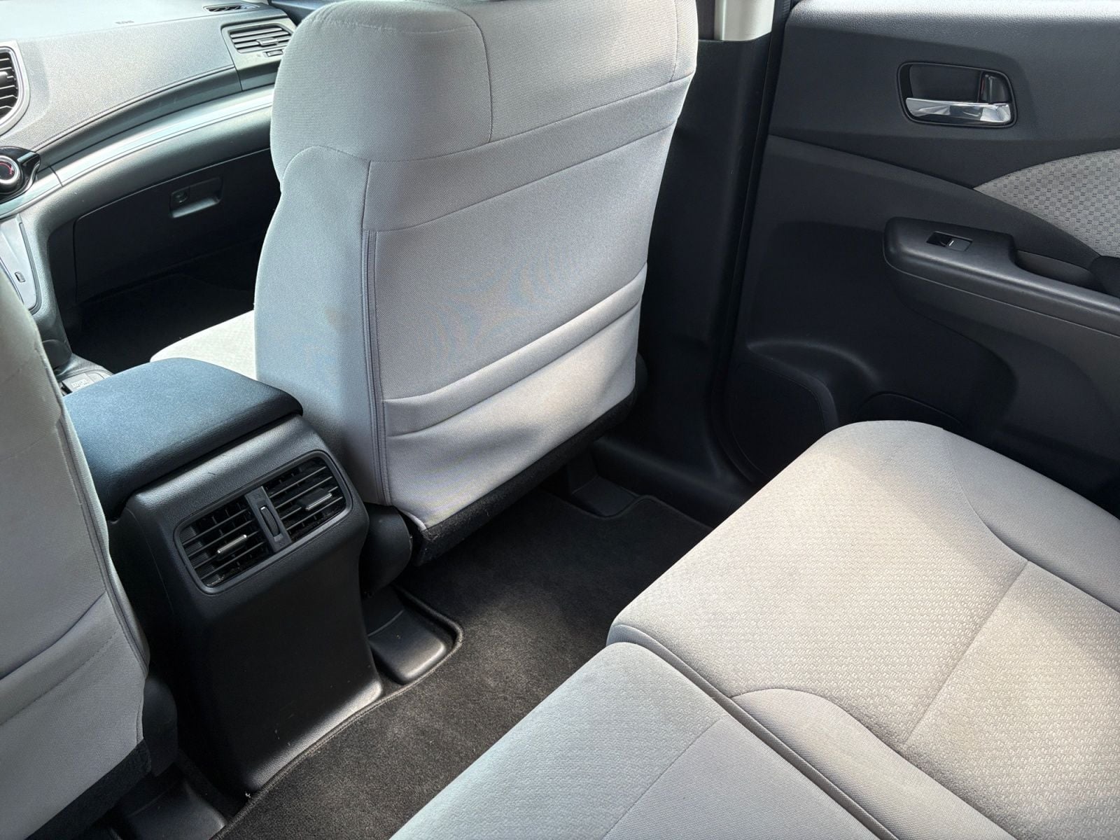 Pre-Owned 2015 Honda CR-V EX - photo - 17