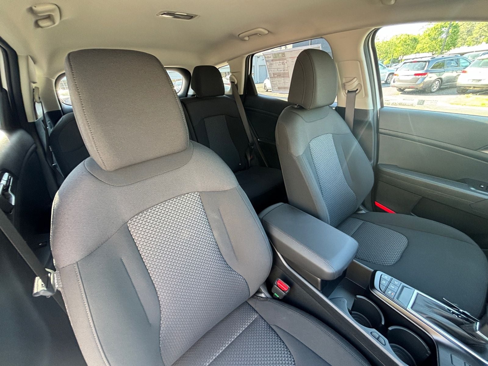 New 2026 Kia Sportage LX - photo - 15