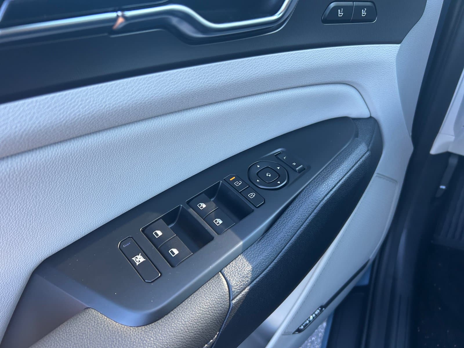 New 2027 Kia Sportage Hybrid SX-Prestige - photo - 23