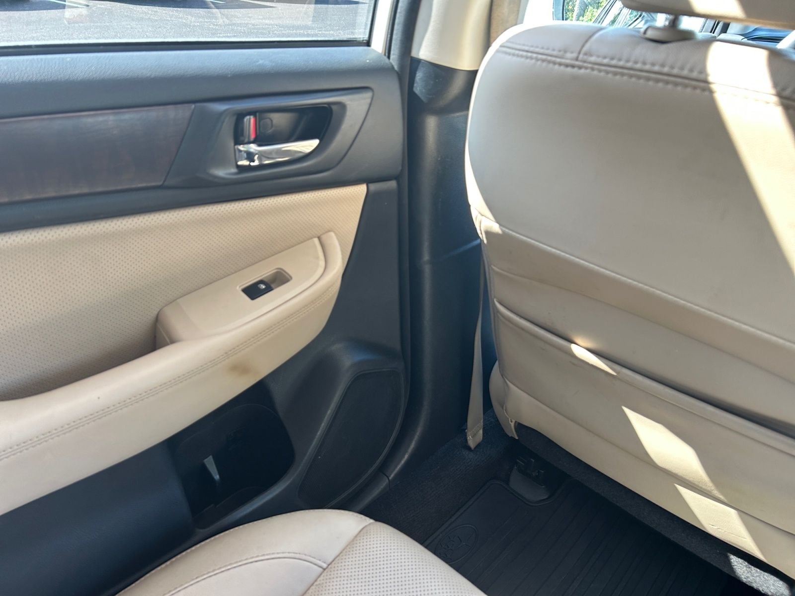 Pre-Owned 2015 Subaru Outback 2.5i - photo - 26