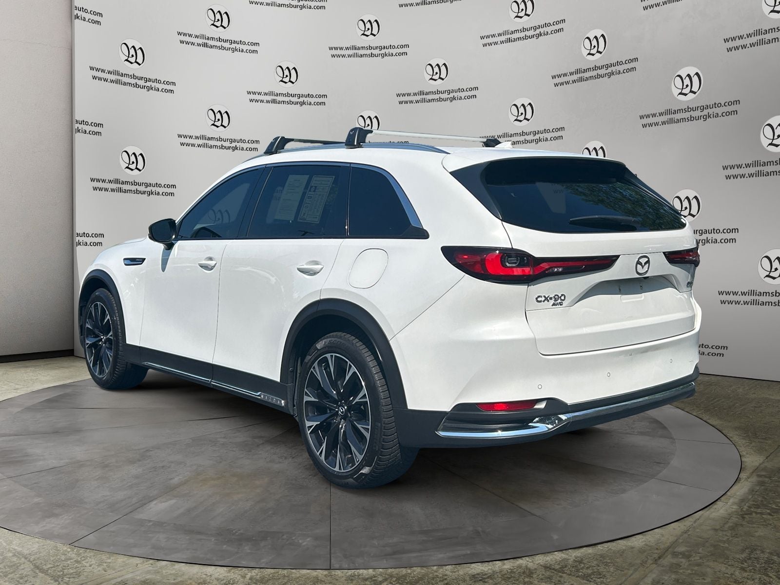 Pre-Owned 2024 Mazda CX-90 PHEV Premium Plus - photo - 2