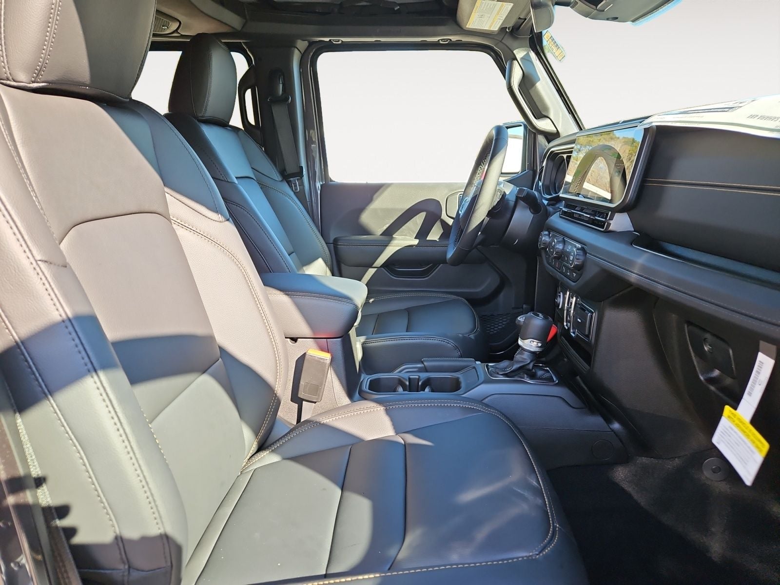 New 2026 Jeep Wrangler Sahara - photo - 14