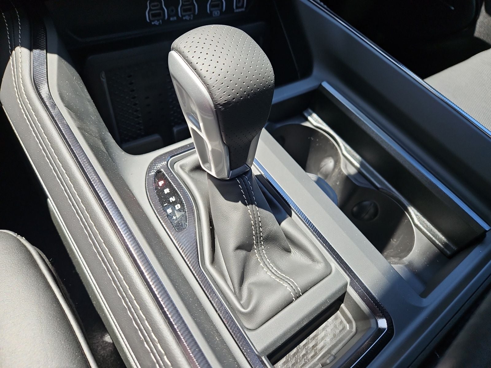 New 2026 Ram 1500 RHO - photo - 27