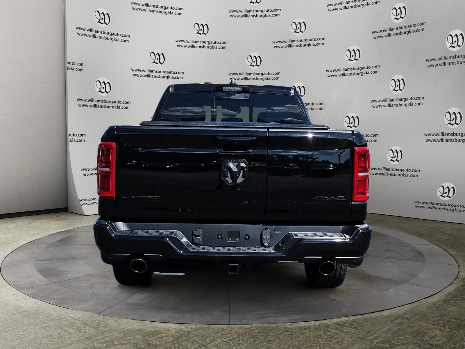 New 2027 Ram 1500 Limited - photo - 3