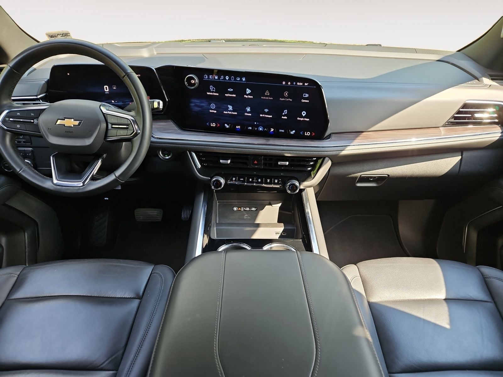 Pre-Owned 2025 Chevrolet Suburban LT - photo - 9