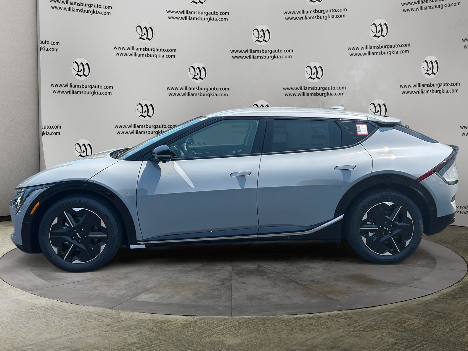 New 2026 Kia EV6 Wind - photo - 1