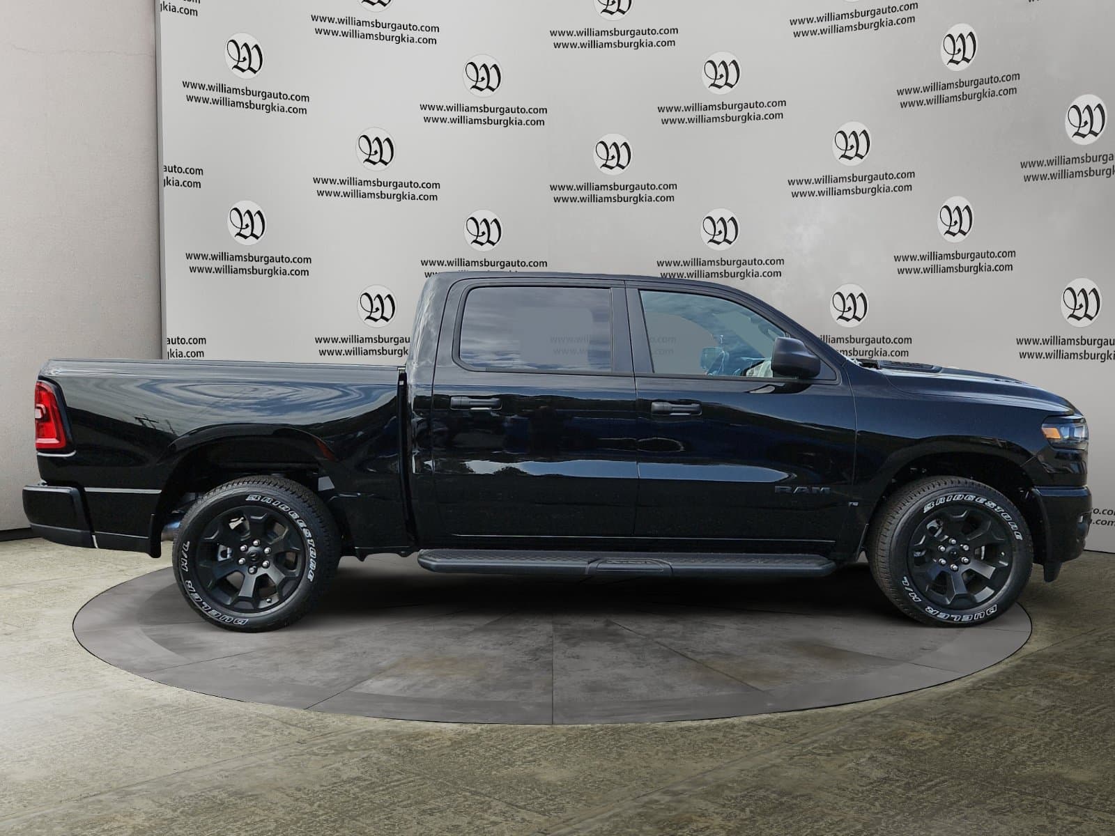 New 2026 Ram 1500 Express - photo - 5
