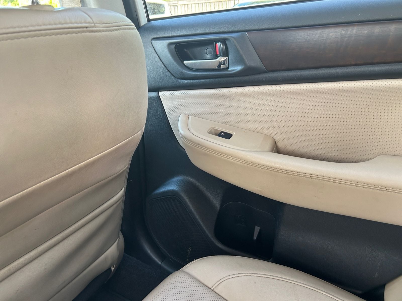 Pre-Owned 2015 Subaru Outback 2.5i - photo - 25