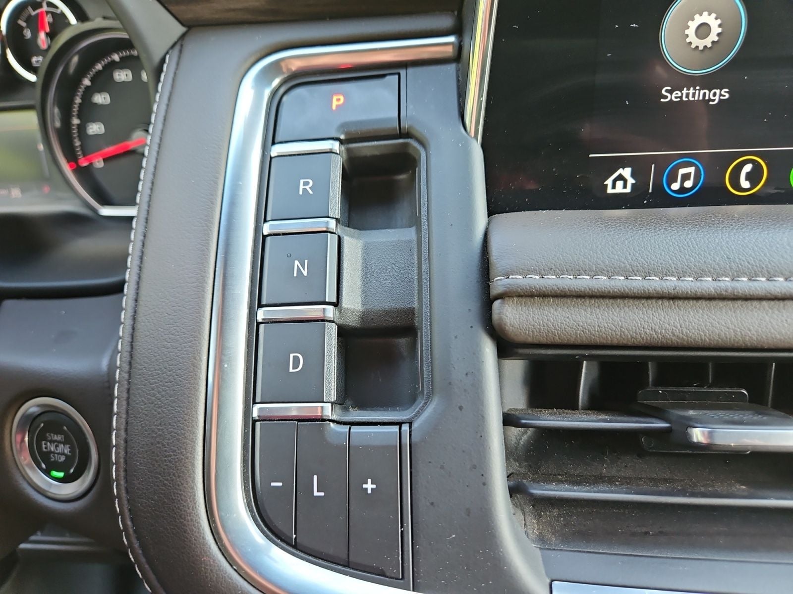 Pre-Owned 2021 Chevrolet Tahoe Z71 - photo - 27