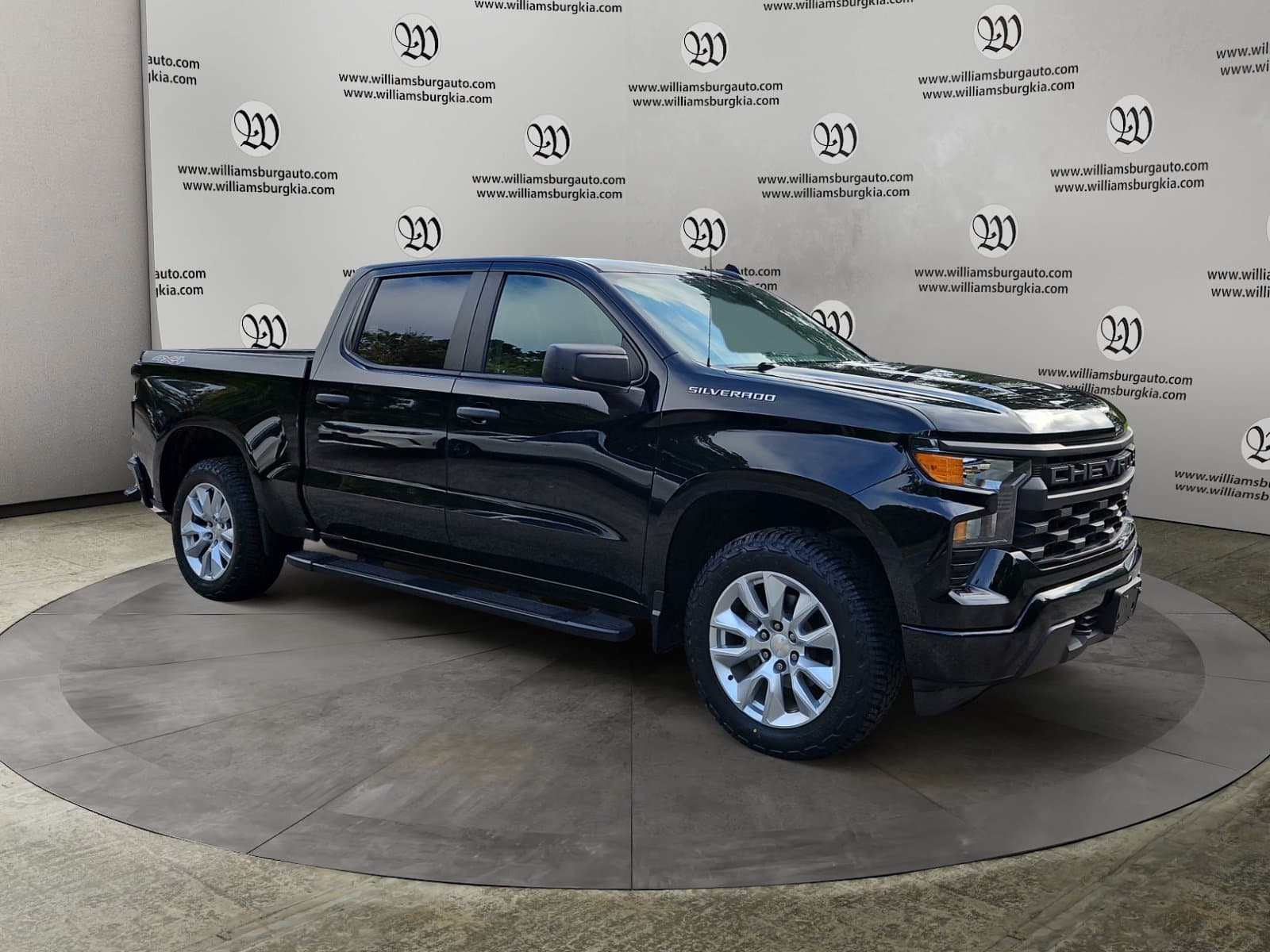 Pre-Owned 2022 Chevrolet Silverado 1500 Custom - photo - 6