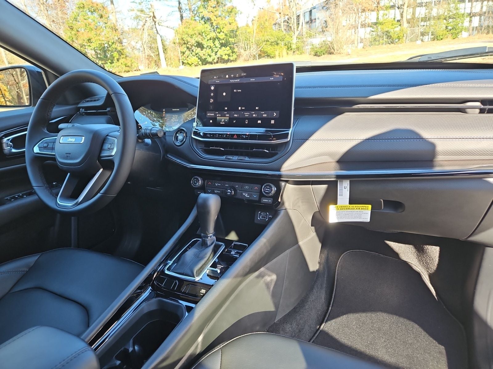 New 2026 Jeep Compass Limited - photo - 15