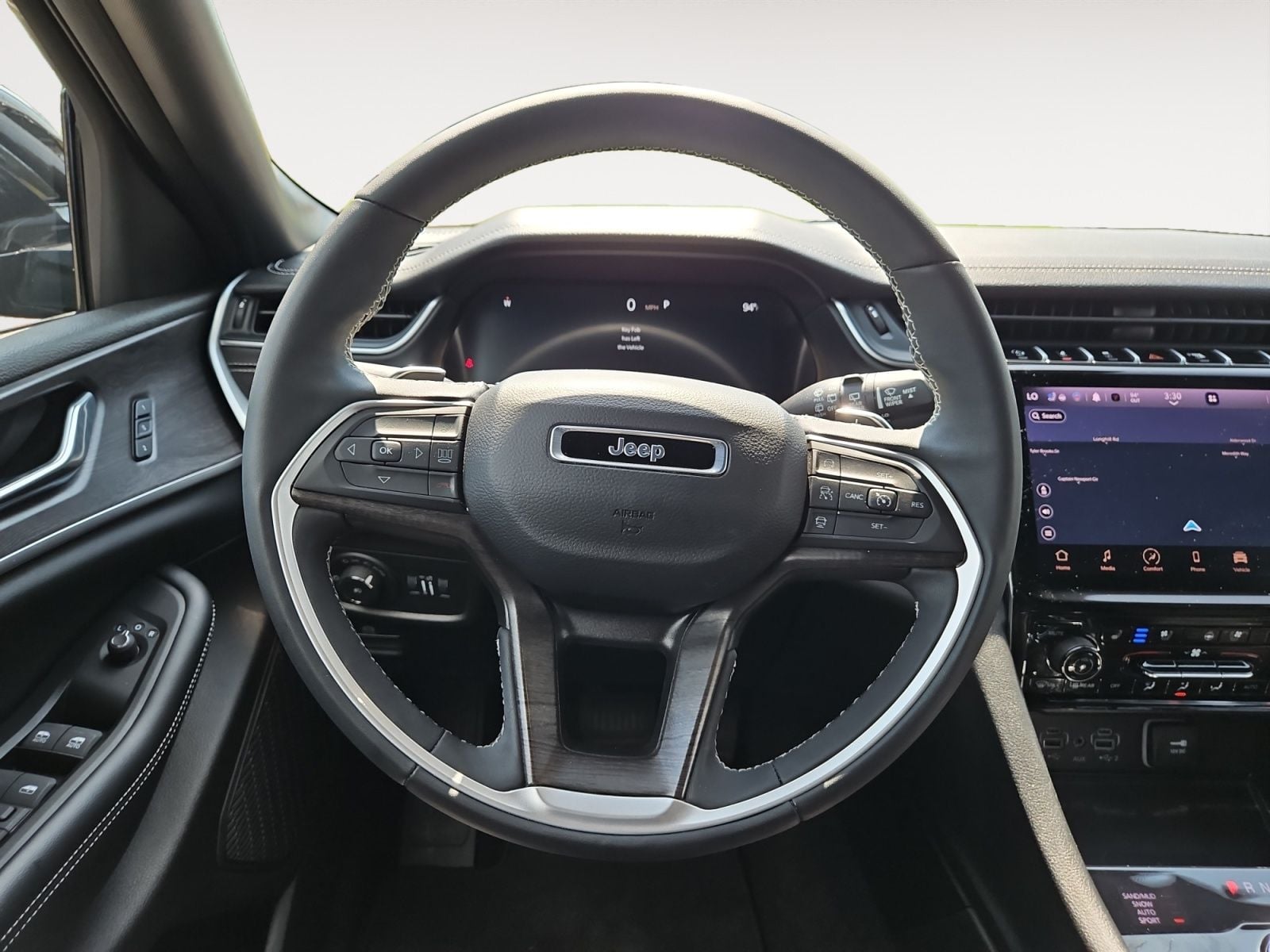Pre-Owned 2024 Jeep Grand Cherokee L Limited - photo - 11