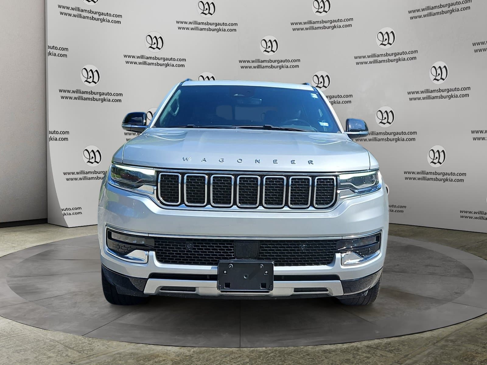 Pre-Owned 2025 Jeep Wagoneer Series II - photo - 7