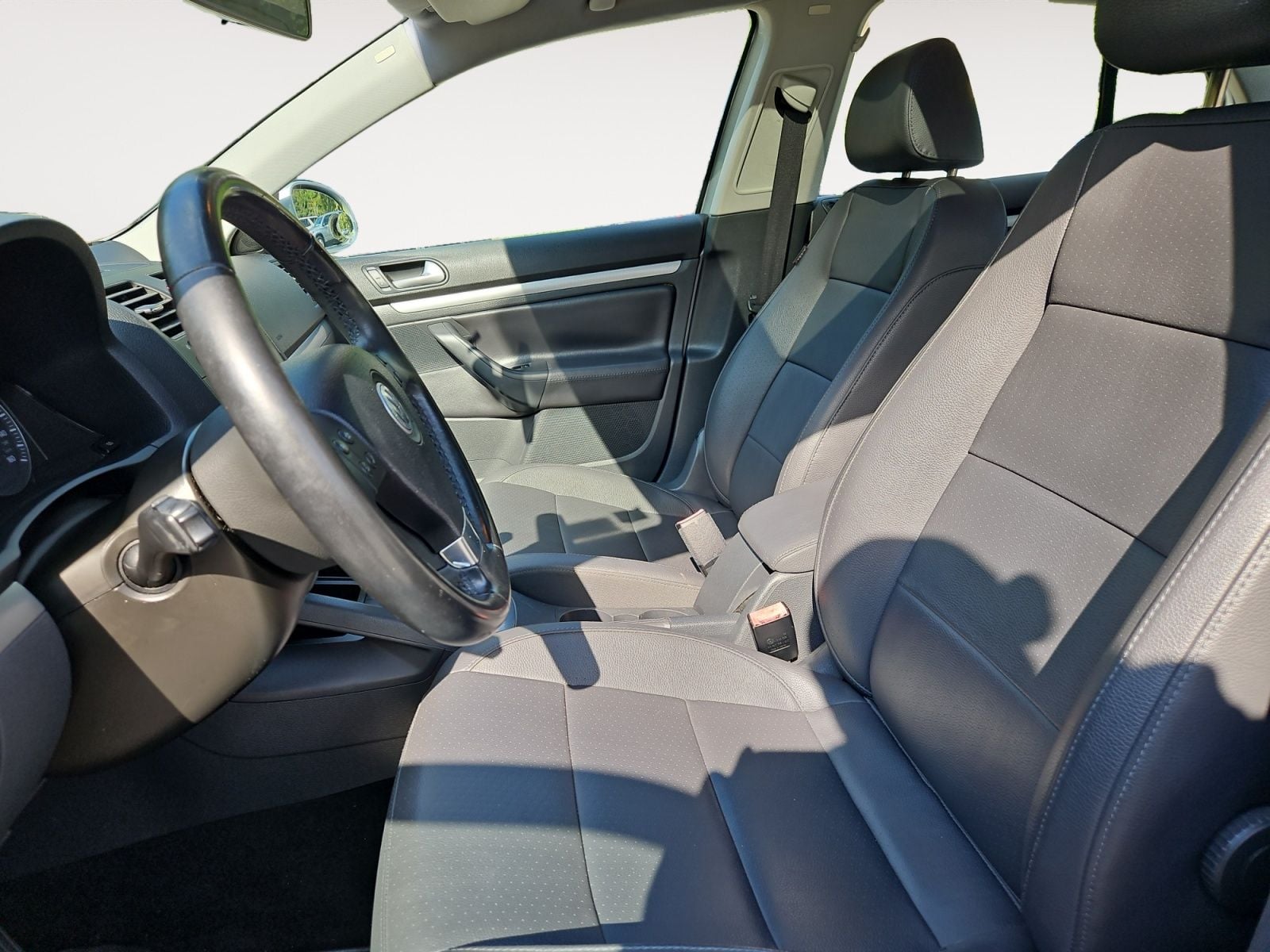 Pre-Owned 2008 Volkswagen Jetta - photo - 8