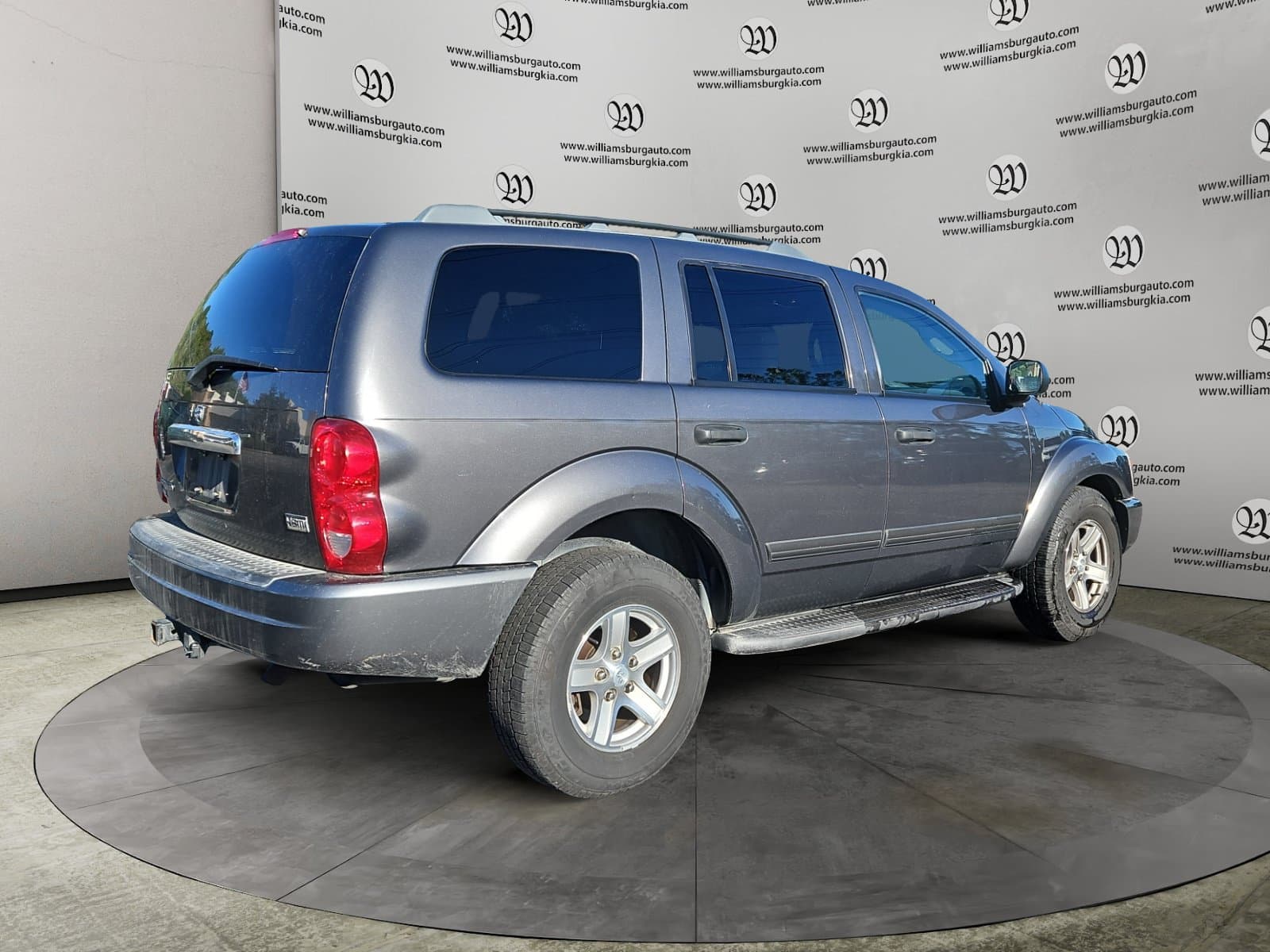 Pre-Owned 2004 Dodge Durango SLT - photo - 4