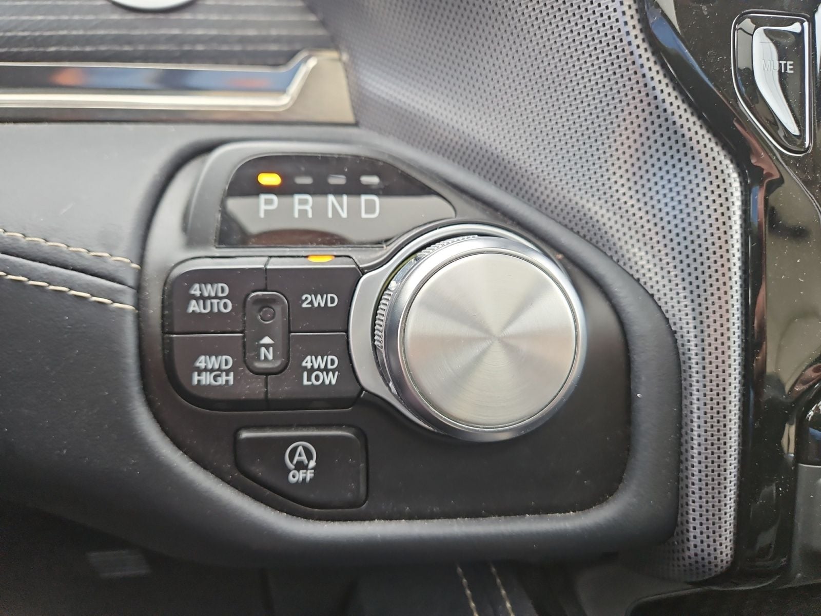 Pre-Owned 2021 Ram 1500 Limited - photo - 26