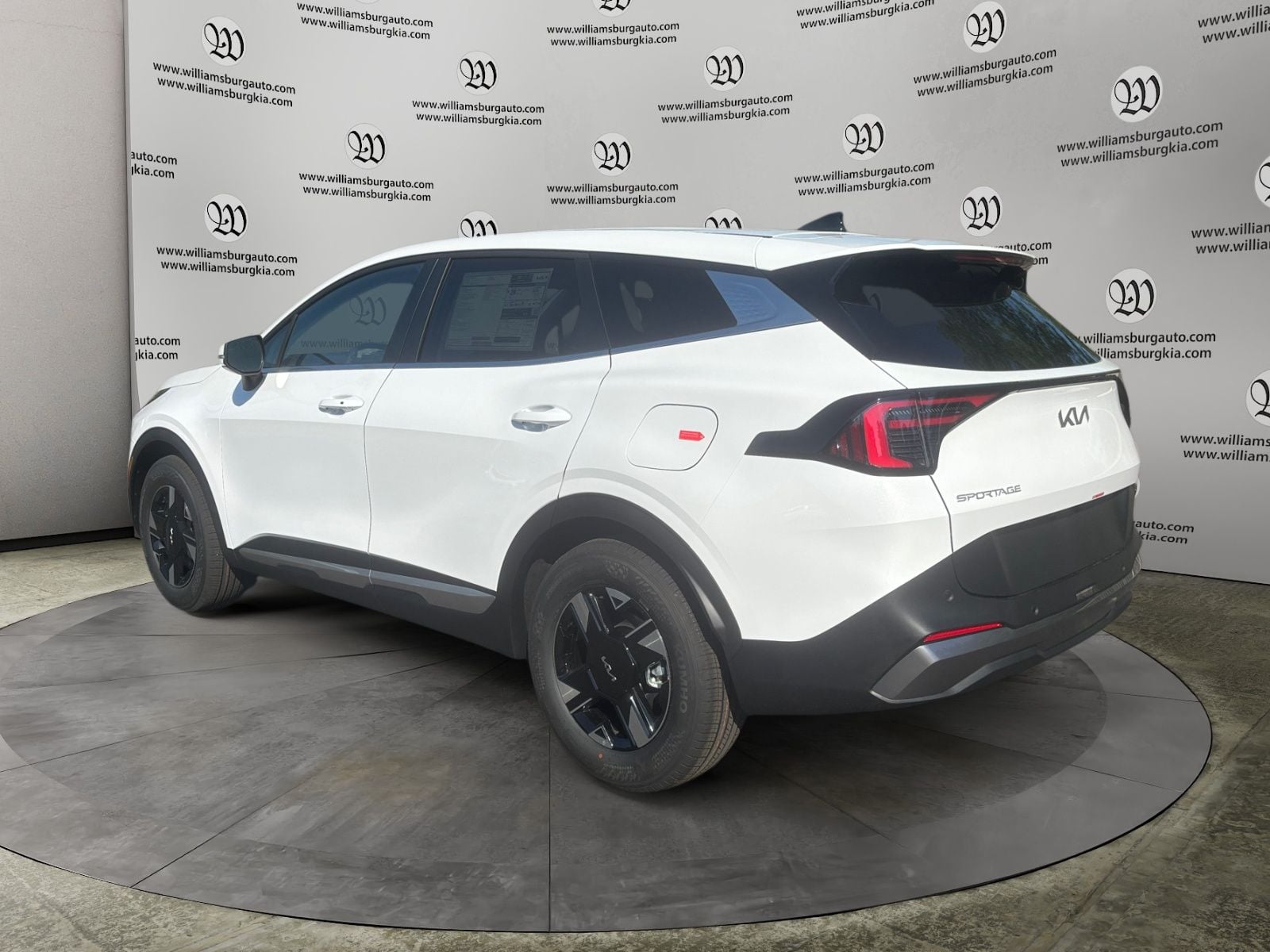 New 2026 Kia Sportage LX - photo - 2