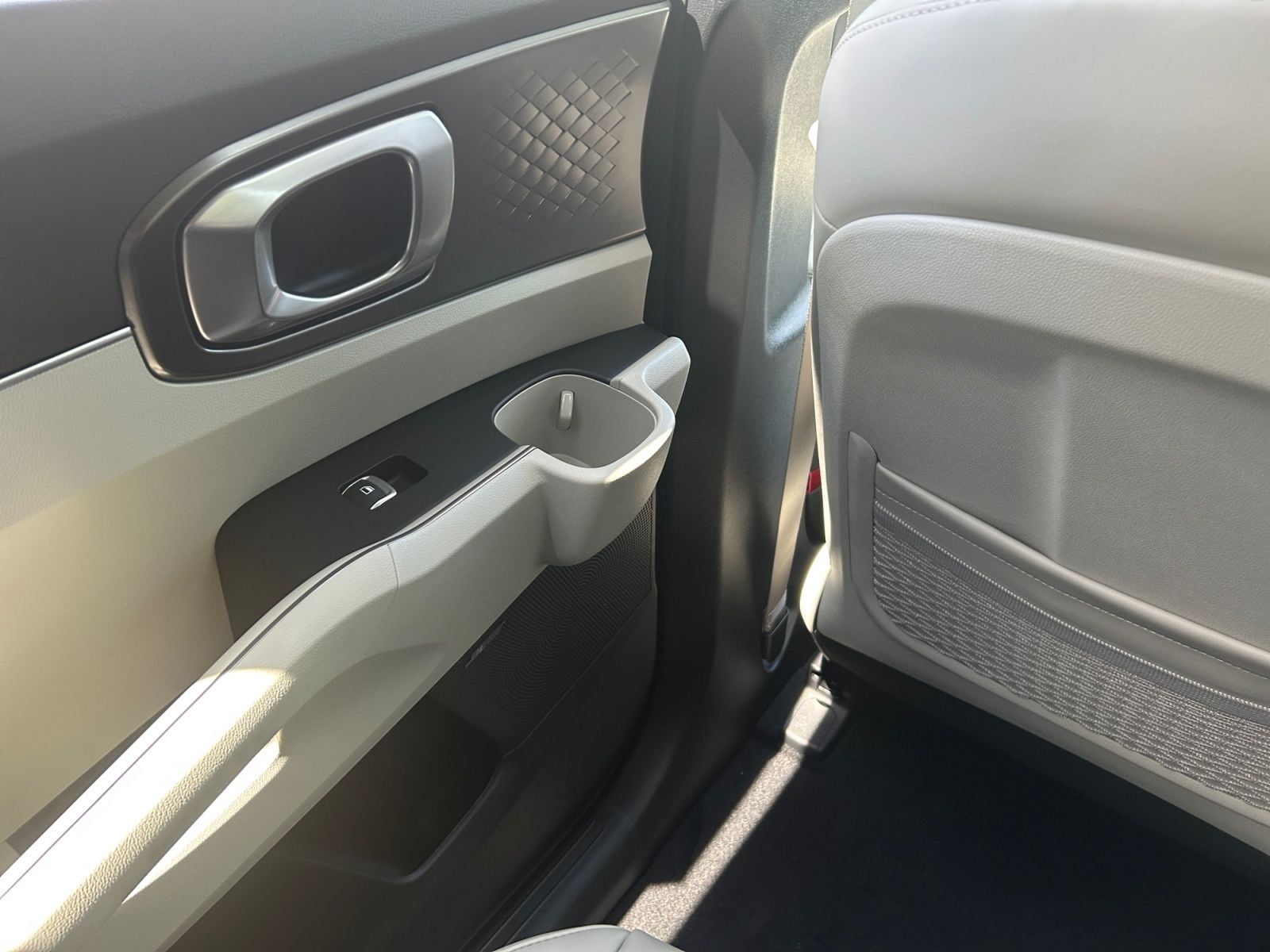 New 2026 Kia Sorento Hybrid EX - photo - 24