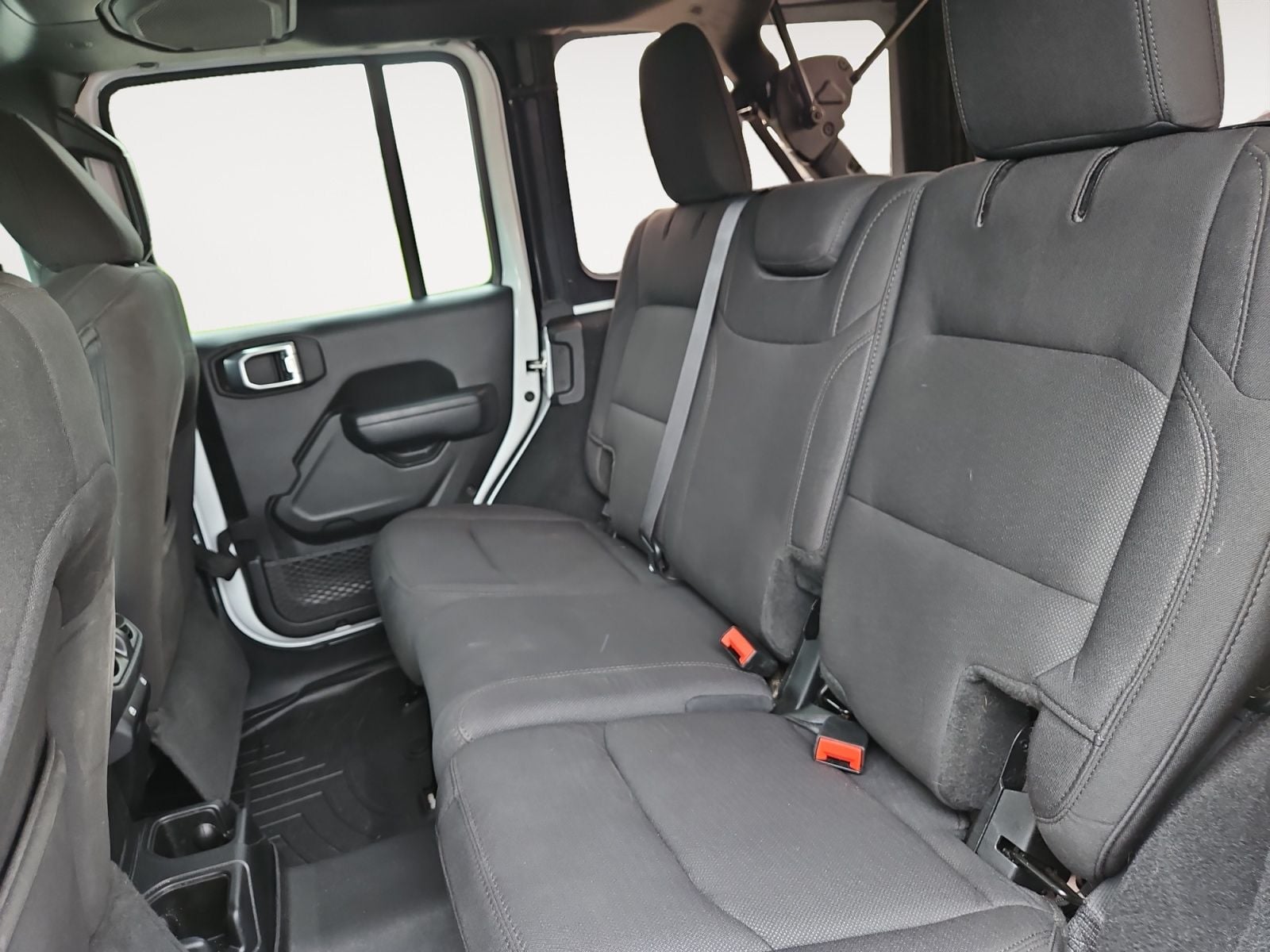 Pre-Owned 2023 Jeep Wrangler Sport S - photo - 12