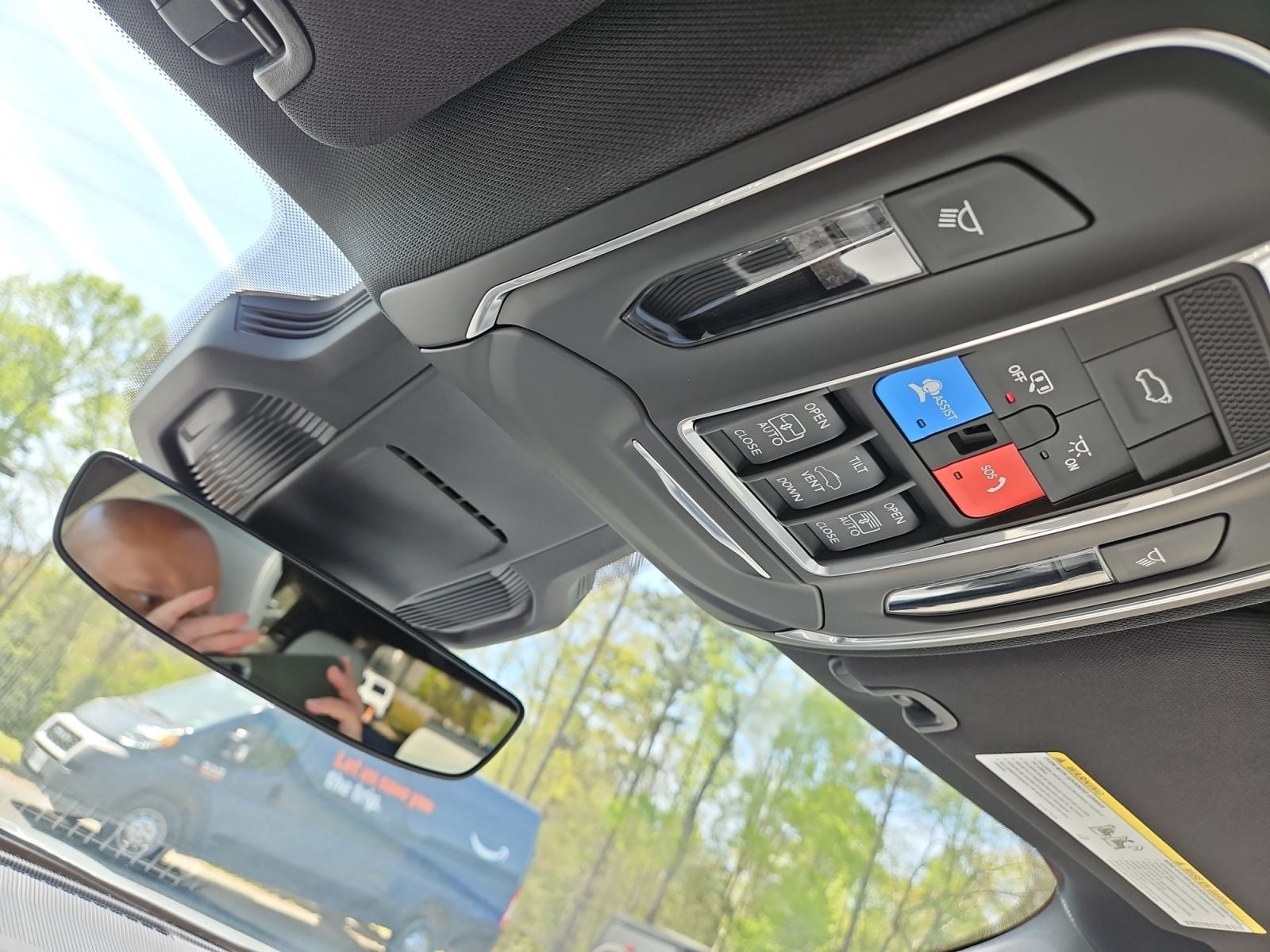New 2026 Jeep Cherokee Limited - photo - 28